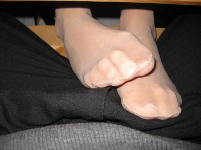 Table Footjob 4 JPG.jpg