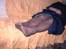 FEET044.jpg