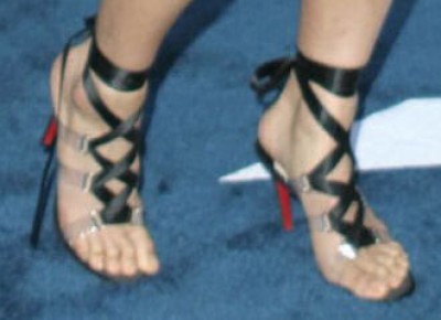 christian_louboutin_sandals_kelly_hu.jpg